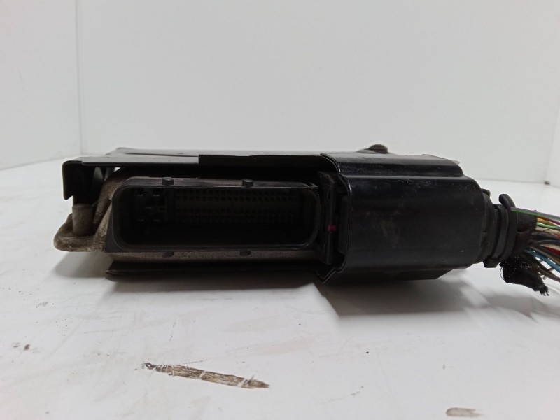 Recambio de centralita motor uce para audi a8 d3 (4e2, 4e8) 4.2 quattro referencia OEM IAM   