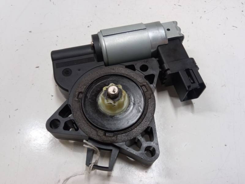 MOTOR ELEVALUNA DELANTERO IZQUIERDO 