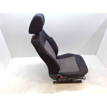 ASIENTO DELANTERO IZQUIERDO 