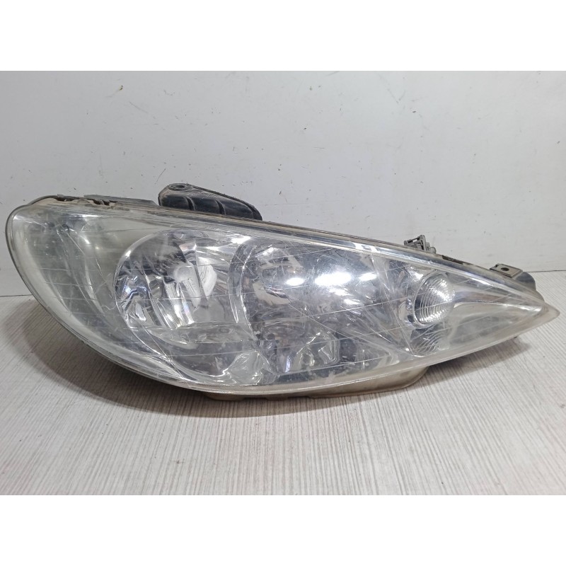 Recambio de faro derecho para peugeot 206 hatchback (2a/c) 2.0 hdi 90 referencia OEM IAM   