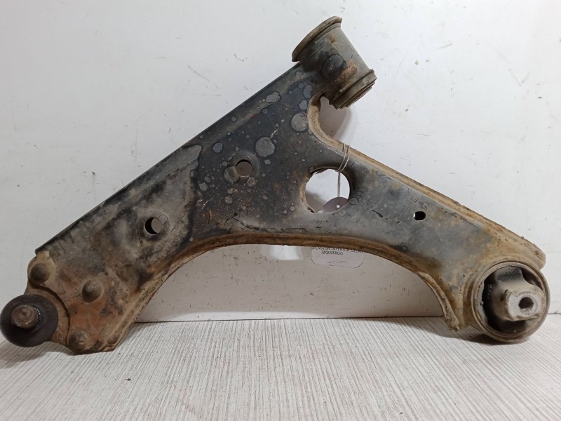 Recambio de brazo suspension inferior delantero izquierdo para fiat punto evo (199_) 1.2 referencia OEM IAM   