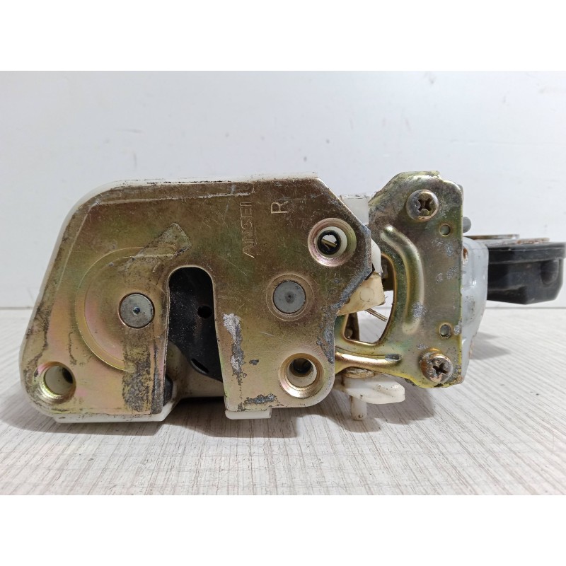Recambio de cerradura puerta trasera derecha para mitsubishi montero iii canvas top (v6_w, v7_w) 3.2 di-d (v68w, v78w) referenci