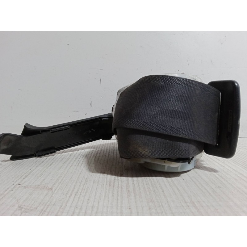 Recambio de cinturon seguridad trasero izquierdo para honda jazz ii (gd_, ge3, ge2) 1.2 i-dsi (gd5, ge2) referencia OEM IAM   