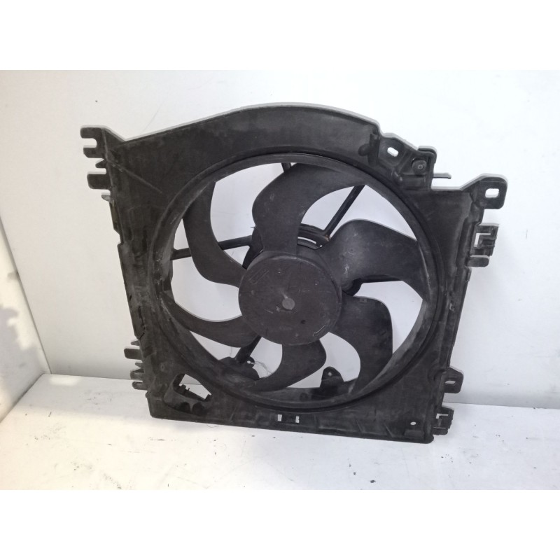 Recambio de electroventilador para renault clio iii (br0/1, cr0/1) 1.5 dci (br17, cr17) referencia OEM IAM 8200525991  183144100