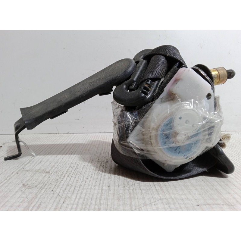 Recambio de cinturon seguridad trasero izquierdo para honda jazz ii (gd_, ge3, ge2) 1.2 i-dsi (gd5, ge2) referencia OEM IAM   