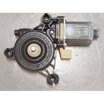 MOTOR ELEVALUNA DELANTERO IZQUIERDO 0130822717 