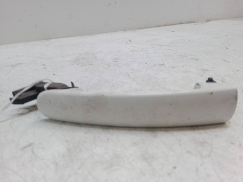 Recambio de maneta exterior puerta delantera izquierda para volkswagen golf iv (1j1) 1.9 tdi 4motion referencia OEM IAM   