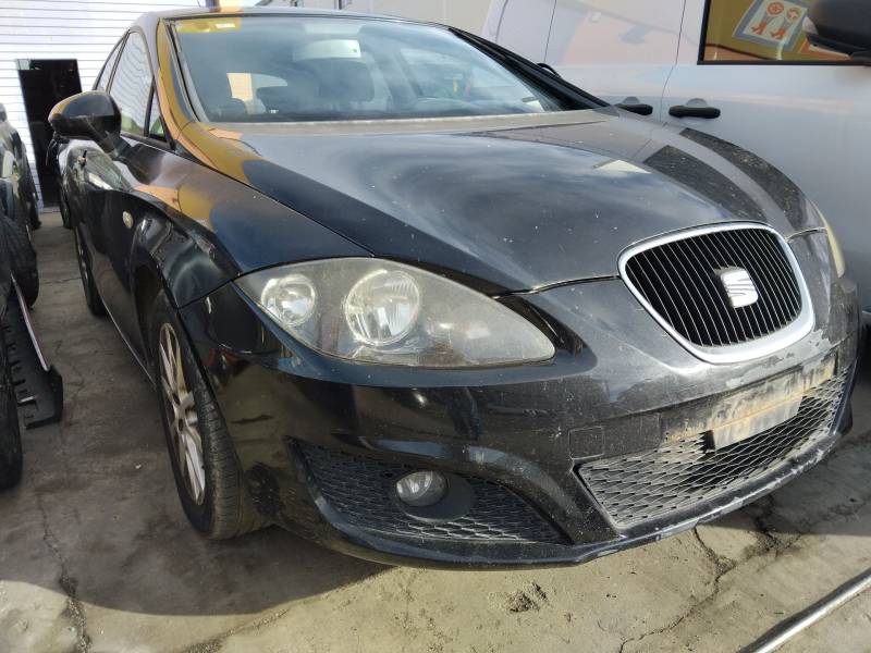SEAT LEON (1P1)