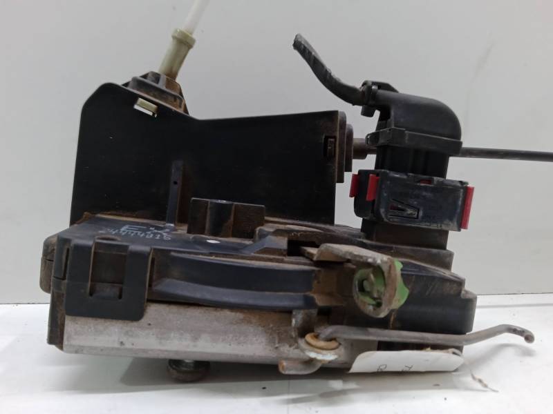 CERRADURA PUERTA DELANTERA IZQUIERDA 