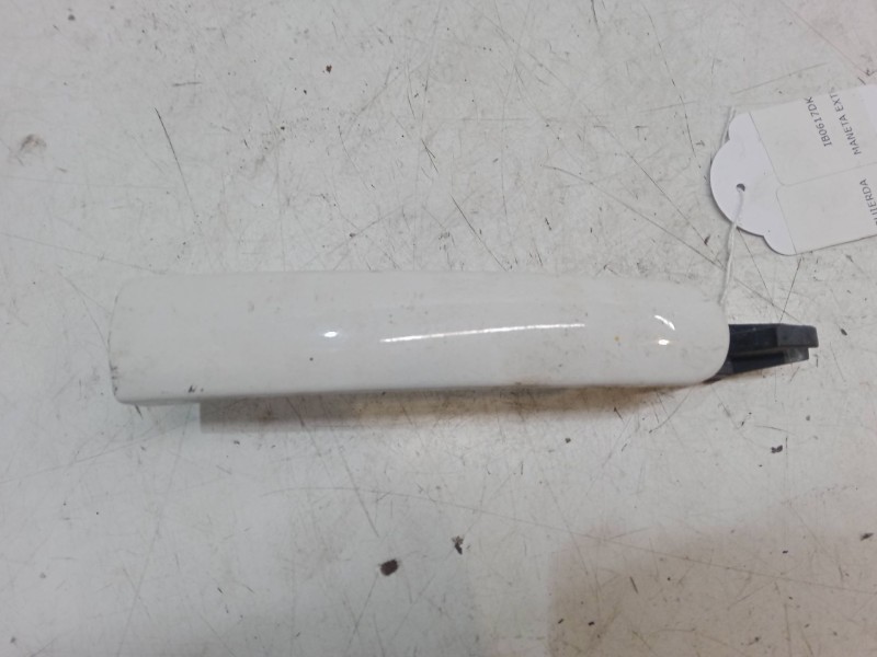 Recambio de maneta exterior puerta delantera izquierda para volkswagen golf iv (1j1) 1.9 tdi 4motion referencia OEM IAM   