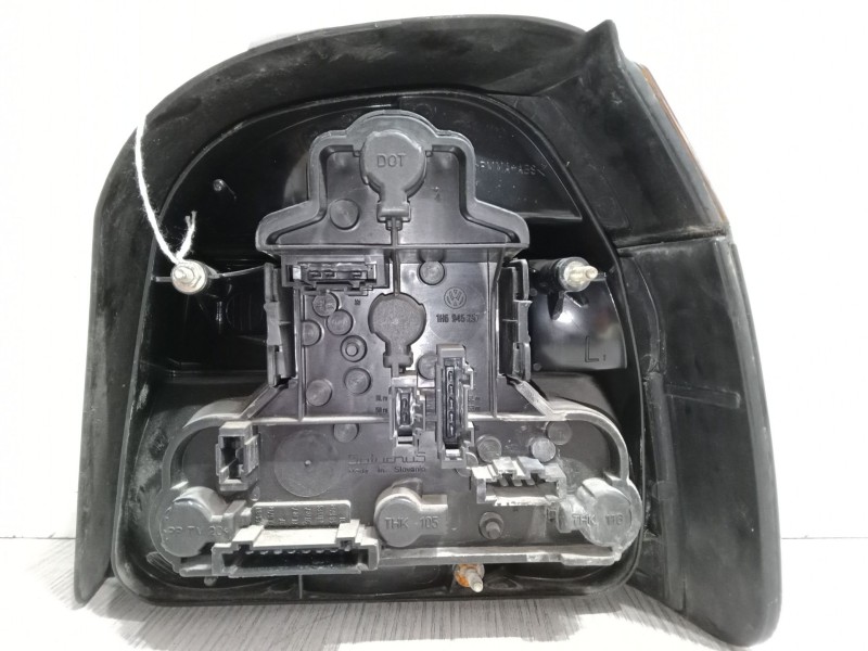 Recambio de piloto trasero izquierdo para volkswagen golf iii (1h1) 1.9 tdi referencia OEM IAM   