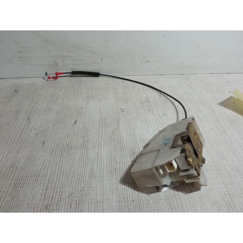 Recambio de cerradura puerta delantera derecha para ford fiesta iv (ja_, jb_) 1.3 i referencia OEM IAM A219A64CG  