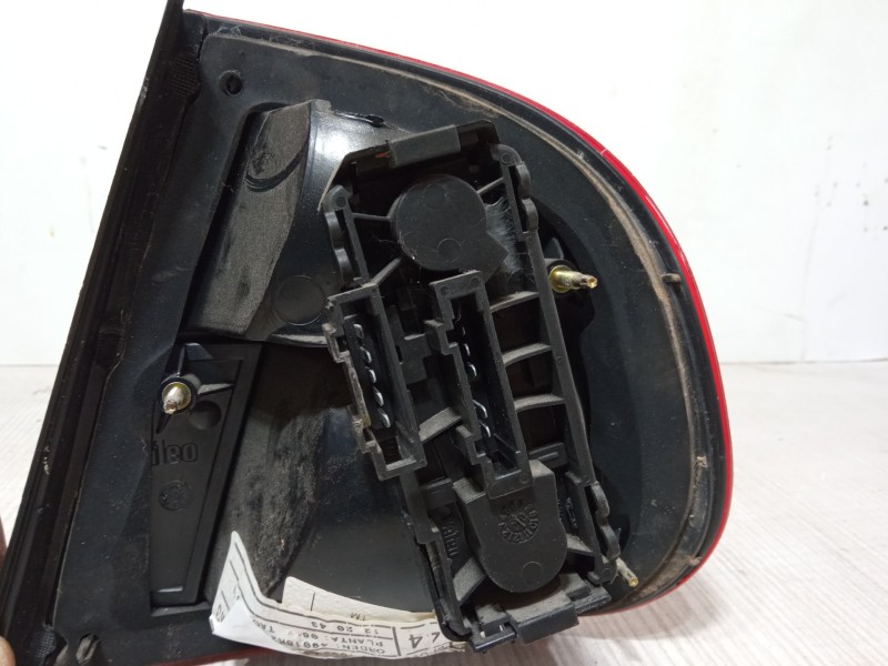 Recambio de piloto trasero izquierdo para seat cordoba (6k1, 6k2) 1.0 i referencia OEM IAM   