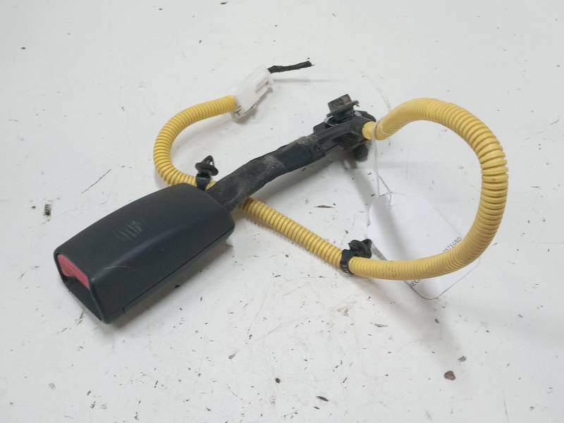 ANCLAJE CINTURON DELANTERO DERECHO 08111813 