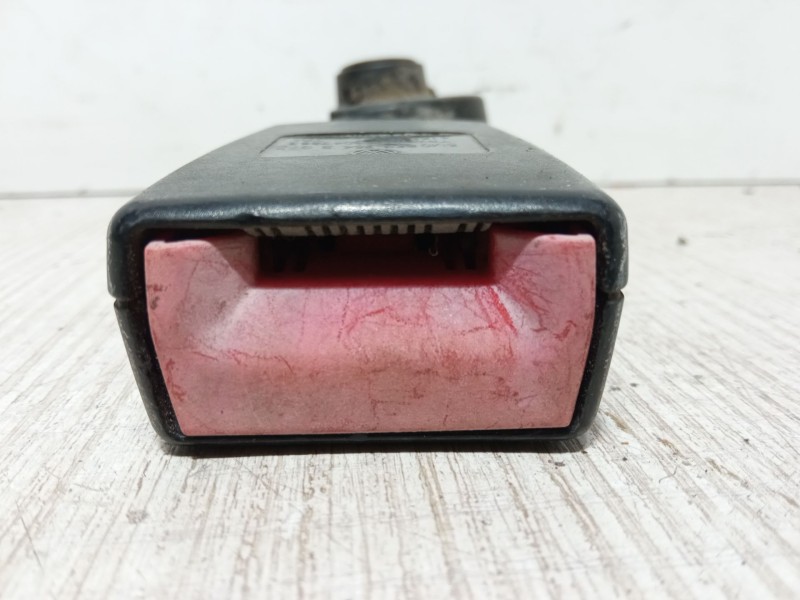 Recambio de anclaje cinturon trasero derecho para seat toledo iii (5p2) 1.9 tdi referencia OEM IAM 5M0857754B  