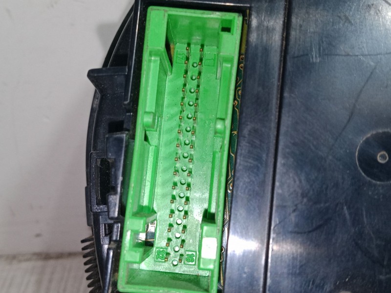 Recambio de cuadro instrumentos para volkswagen golf iv (1j1) 1.6 referencia OEM IAM    Recambio de cuadro instrumentos para volkswagen golf iv (1j1) 1.6 referencia OEM IAM