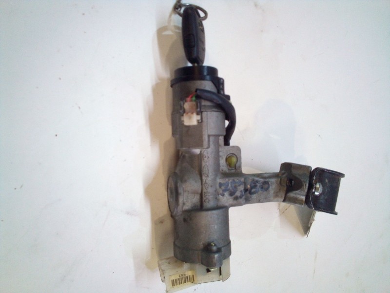 Recambio de clausor para hyundai accent iii sedán (mc) 1.5 crdi gls referencia OEM IAM   