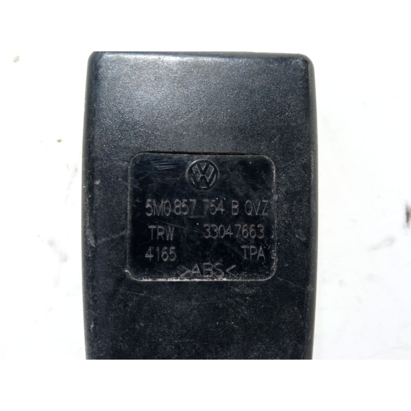 Recambio de anclaje cinturon trasero derecho para seat toledo iii (5p2) 1.9 tdi referencia OEM IAM 5M0857754B  