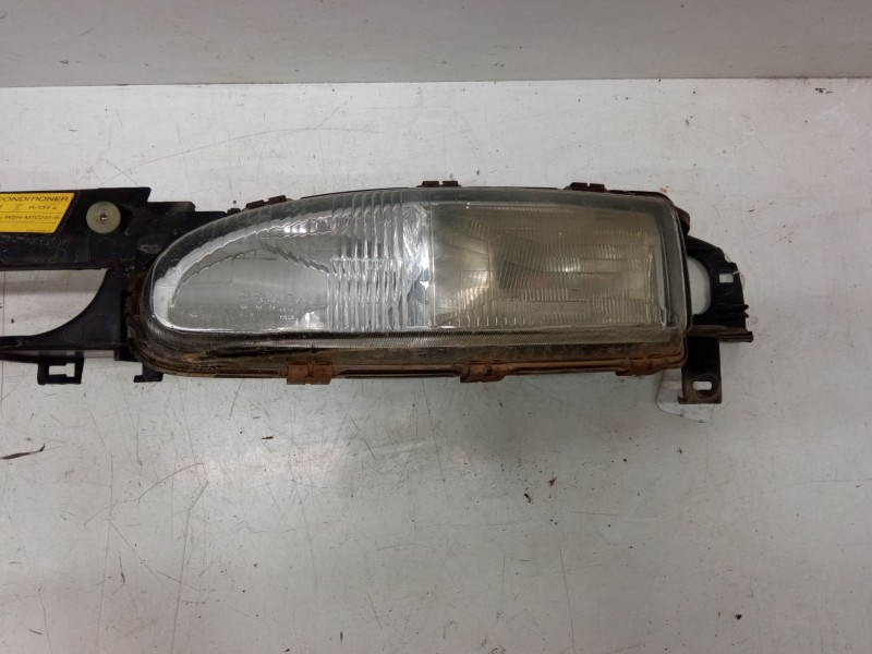 Recambio de faro delantero para ford mondeo i sedán (gbp) 1.8 td referencia OEM IAM   