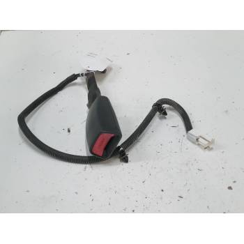 ANCLAJE CINTURON DELANTERO IZQUIERDO 