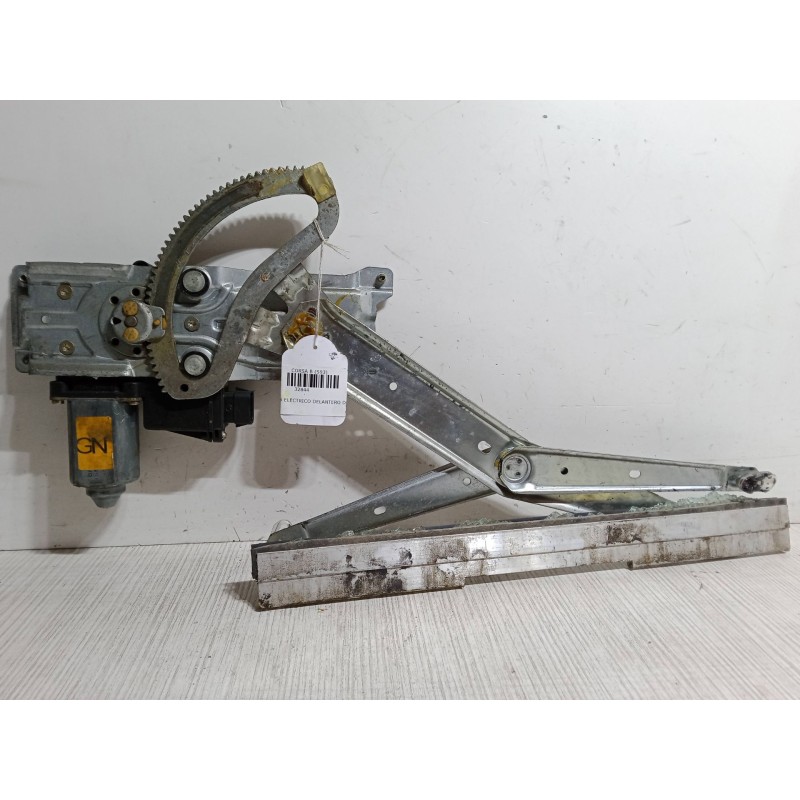Recambio de elevalunas electrico delantero derecho para opel corsa b (s93) 1.0 i 12v (f08, f68, m68) referencia OEM IAM   