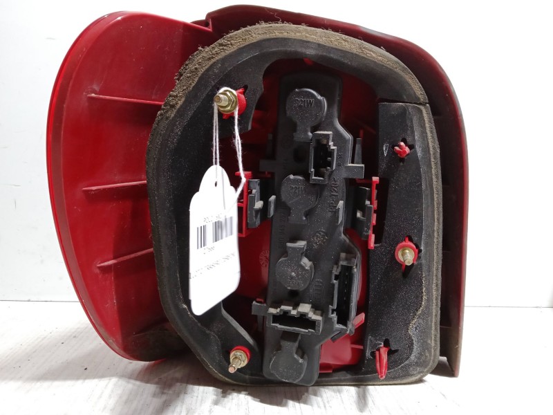 Recambio de piloto trasero derecho para volkswagen polo (6n2) 1.4 referencia OEM IAM   