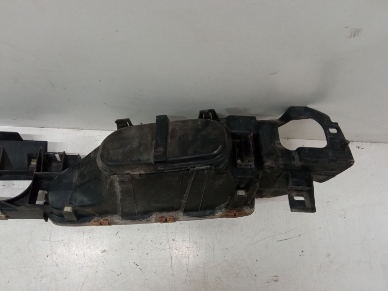 Recambio de faro delantero para ford mondeo i sedán (gbp) 1.8 td referencia OEM IAM   