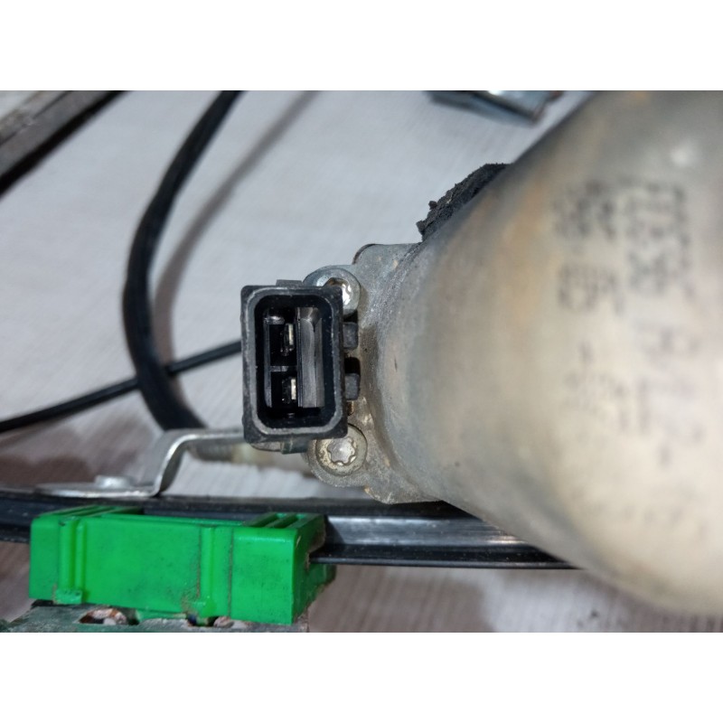Recambio de elevalunas electrico delantero derecho para seat cordoba (6k1, 6k2) 1.0 i referencia OEM IAM FC696A/L2-16  