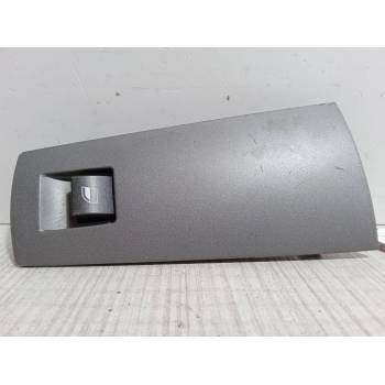 MANDO ELEVALUNAS DELANTERO DERECHO E0200016 
