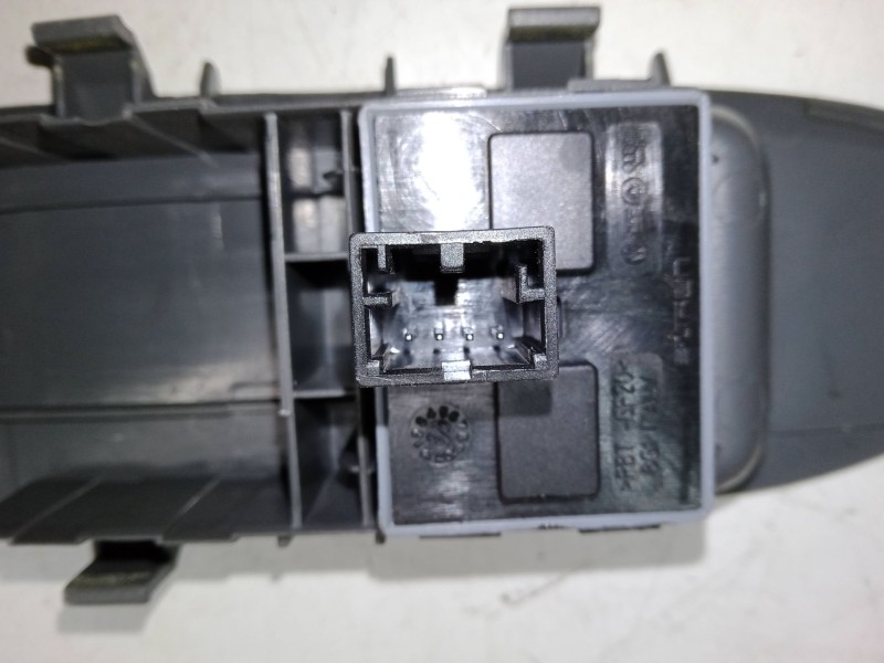 Recambio de mando elevalunas delantero izquierdo para seat ibiza iii (6l1) 1.4 16v referencia OEM IAM   