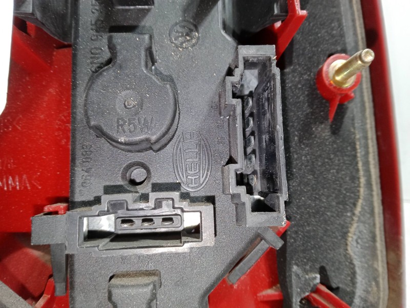 Recambio de piloto trasero derecho para volkswagen polo (6n2) 1.4 referencia OEM IAM   