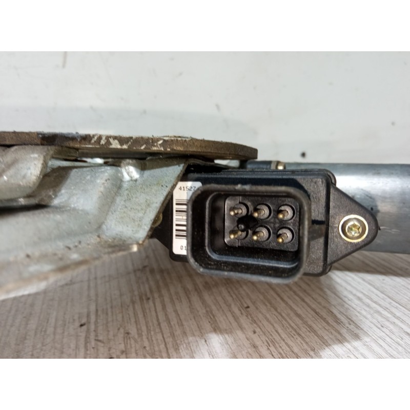 Recambio de elevalunas electrico delantero izquierdo para opel corsa b (s93) 1.0 i 12v (f08, f68, m68) referencia OEM IAM GM9052