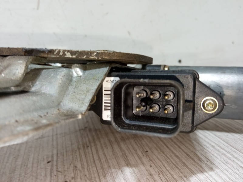 Recambio de elevalunas electrico delantero izquierdo para opel corsa b (s93) 1.0 i 12v (f08, f68, m68) referencia OEM IAM GM9052