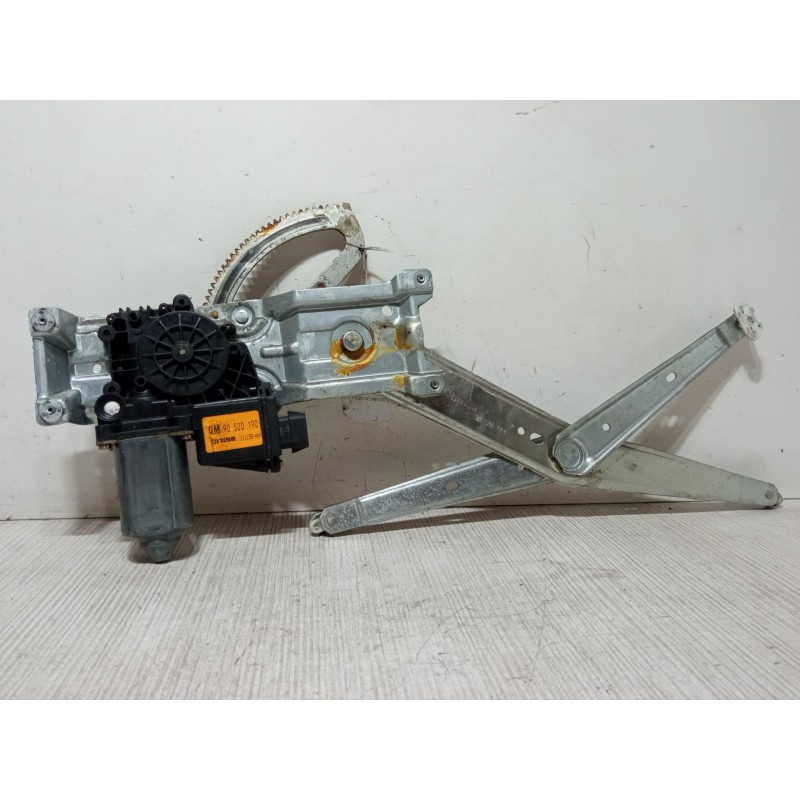 Recambio de elevalunas electrico delantero izquierdo para opel corsa b (s93) 1.0 i 12v (f08, f68, m68) referencia OEM IAM GM9052