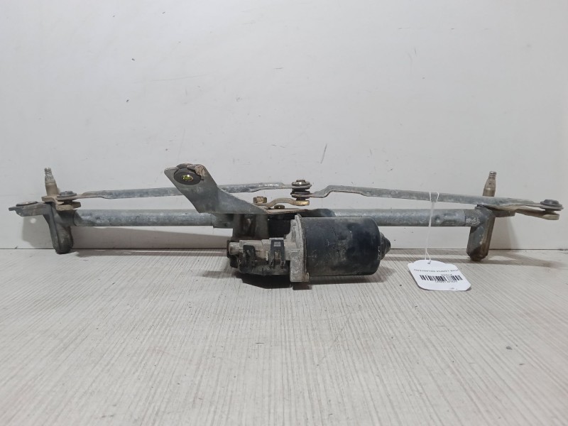 Recambio de motor limpia delantero para volkswagen polo (6n2) 1.4 referencia OEM IAM 0390241178  