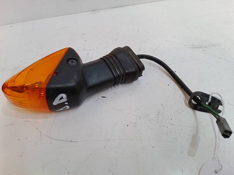 INTERMITENTE DELANTERO DERECHO 