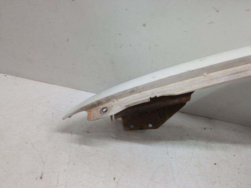 Recambio de aleta delantera derecha para ford mondeo i sedán (gbp) 1.8 td referencia OEM IAM   