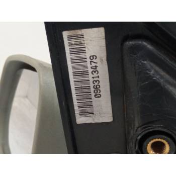 RETROVISOR IZQUIERDO 