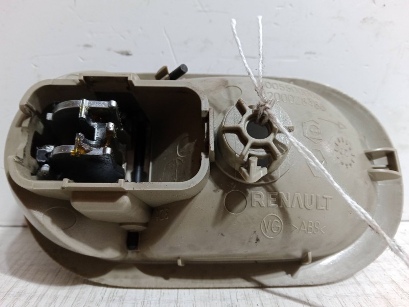 Recambio de maneta interior puerta delantera derecha para renault grand scénic ii (jm0/1_) 1.9 dci (jm14) referencia OEM IAM   