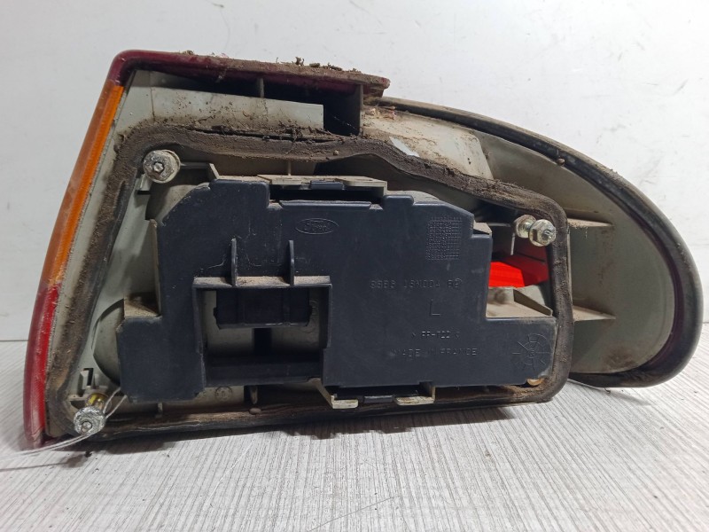 Recambio de piloto trasero izquierdo para ford mondeo i sedán (gbp) 1.8 td referencia OEM IAM   