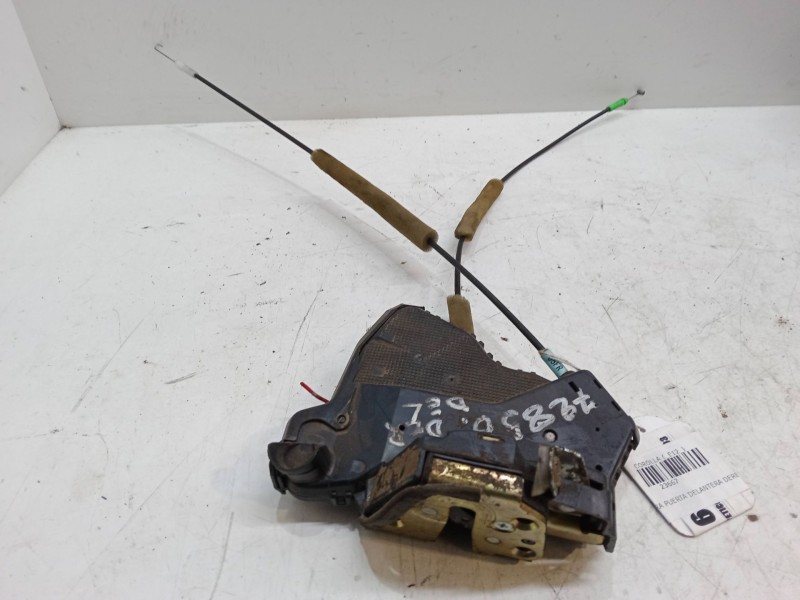 Recambio de cerradura puerta delantera derecha para toyota corolla (_e12_) 1.4 d (nde120_) referencia OEM IAM   