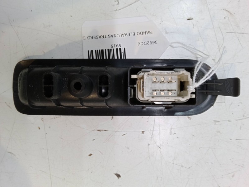 Recambio de mando elevalunas trasero derecho para renault scénic ii (jm0/1_) 1.9 dci (jm0g, jm12, jm1g, jm2c) referencia OEM IAM