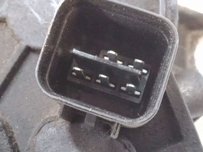Recambio de motor limpia delantero para hyundai accent ii (lc) 1.3 referencia OEM IAM   