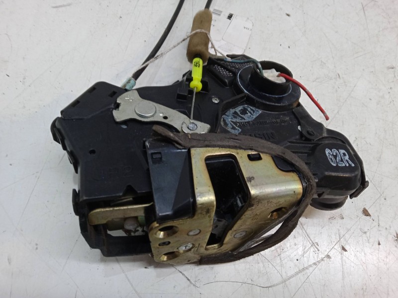 Recambio de cerradura puerta delantera derecha para toyota corolla (_e12_) 1.4 d (nde120_) referencia OEM IAM   