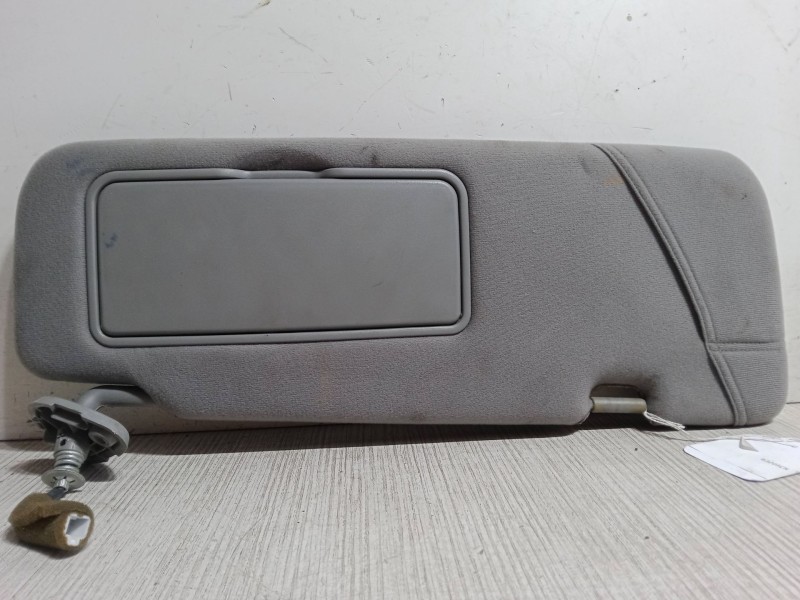 Recambio de parasol derecho para kia carnival ii (gq) 2.9 crdi referencia OEM IAM   
