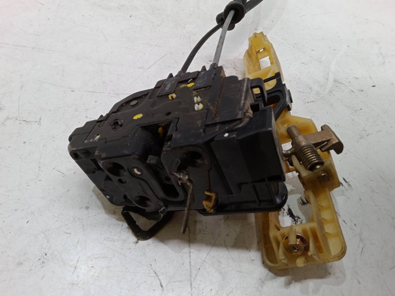 Recambio de cerradura puerta delantera derecha para hyundai santa fé ii (cm) 2.2 crdi referencia OEM IAM    Recambio de cerradura puerta delantera derecha para hyundai santa fé ii (cm) 2.2 crdi referencia OEM IAM