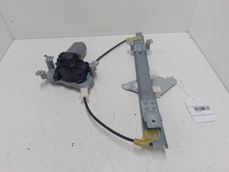 ELEVALUNAS ELECTRICO TRASERO DERECHO 