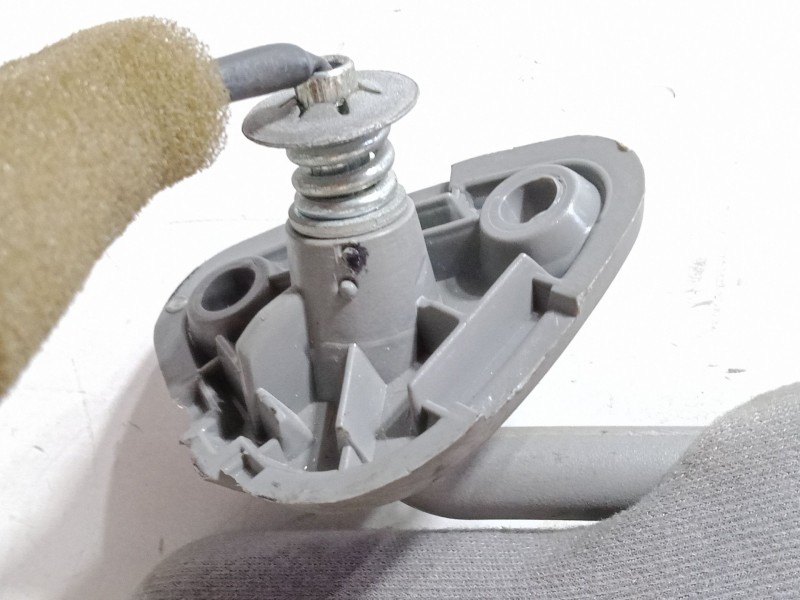 Recambio de parasol izquierdo para kia carnival ii (gq) 2.9 crdi referencia OEM IAM   