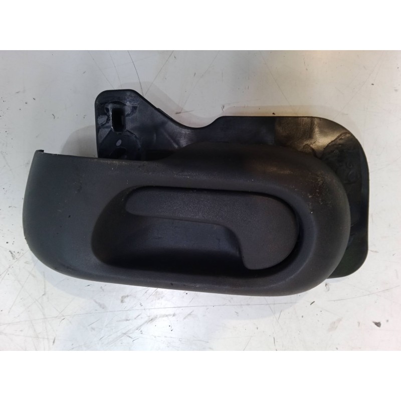 Recambio de maneta interior puerta delantera izquierda para opel corsa c (x01) 1.2 (f08, f68) referencia OEM IAM   