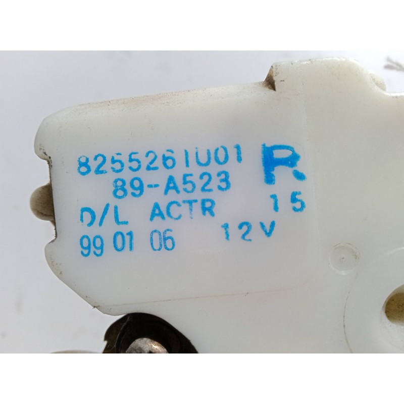 Recambio de cerradura puerta trasera derecha para nissan micra ii (k11) 1.0 i 16v referencia OEM IAM 8255261001.89-A523R  